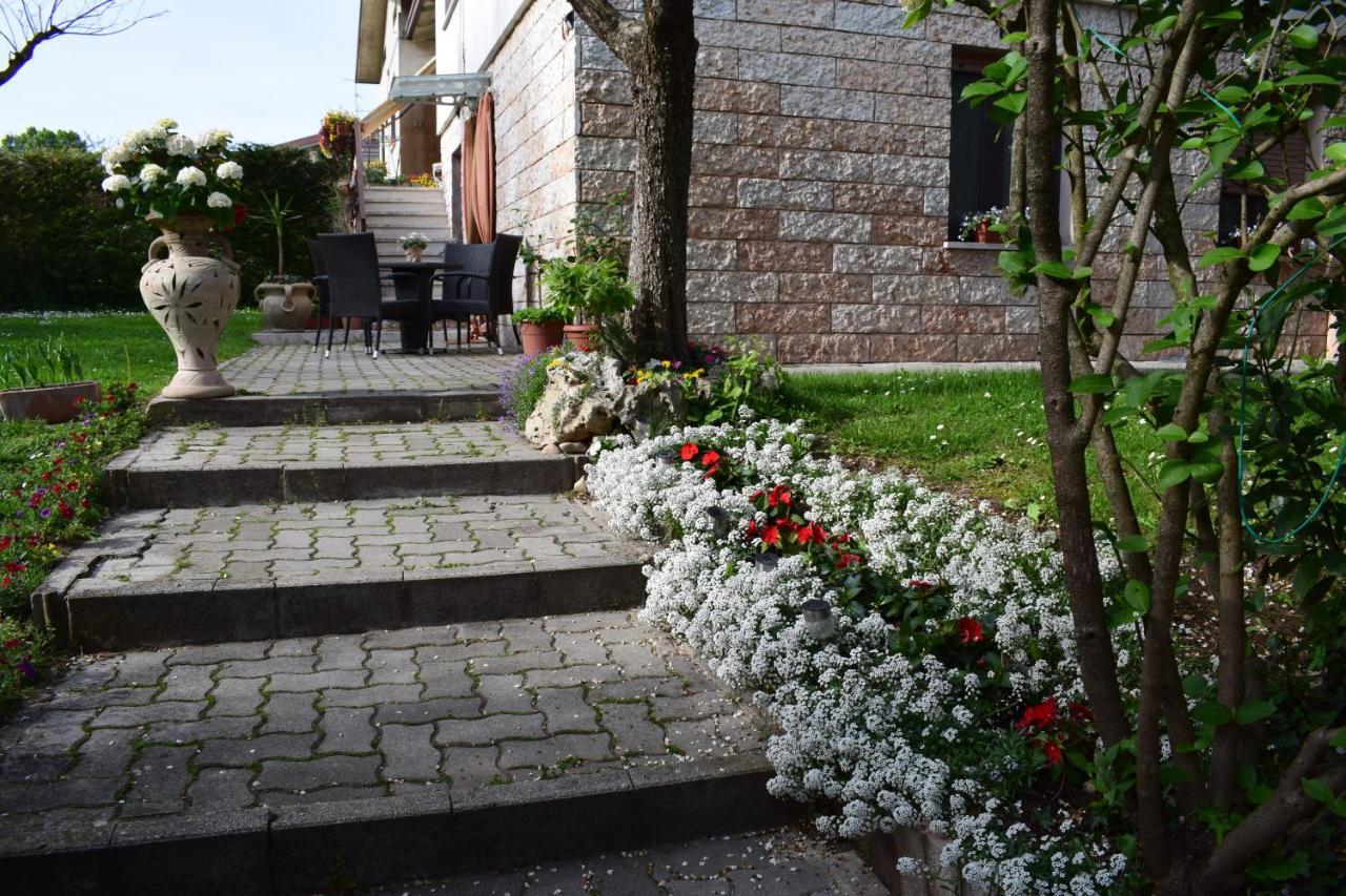 casa belvedere Monzambano Eksteriør bilde